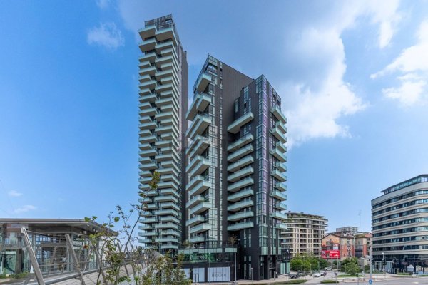 appartamento in vendita a Milano in zona Porta Nuova