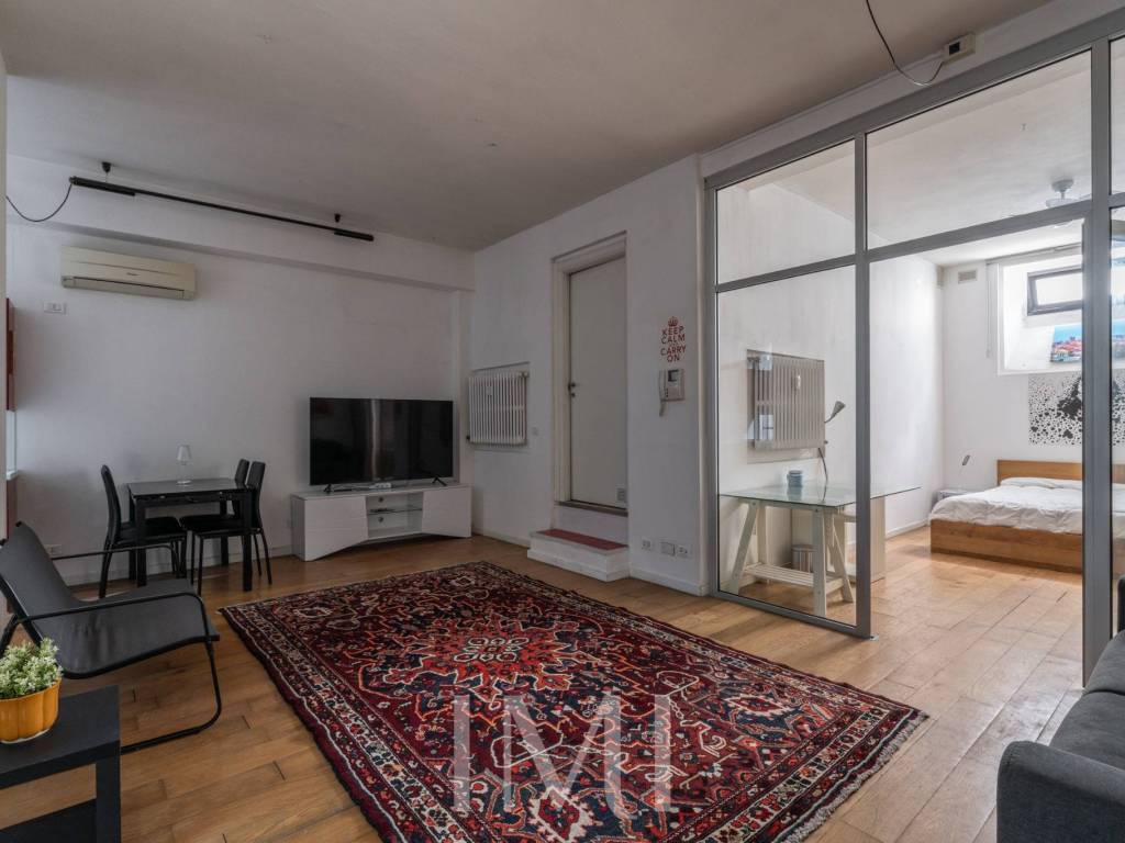 negozio in vendita a Milano in zona Città Studi