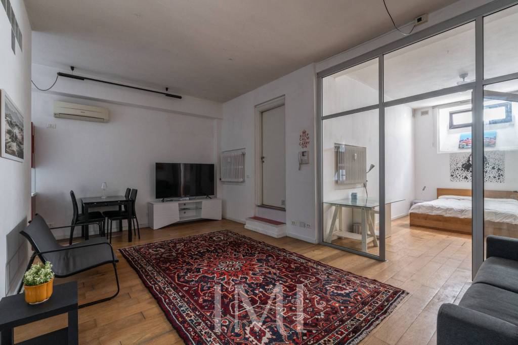 negozio in vendita a Milano in zona Città Studi