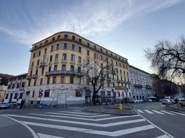 appartamento in vendita a Milano in zona Vigentino