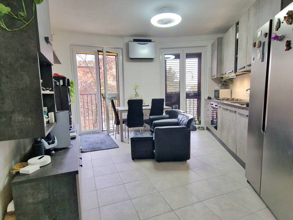 appartamento in vendita a Milano in zona Baggio