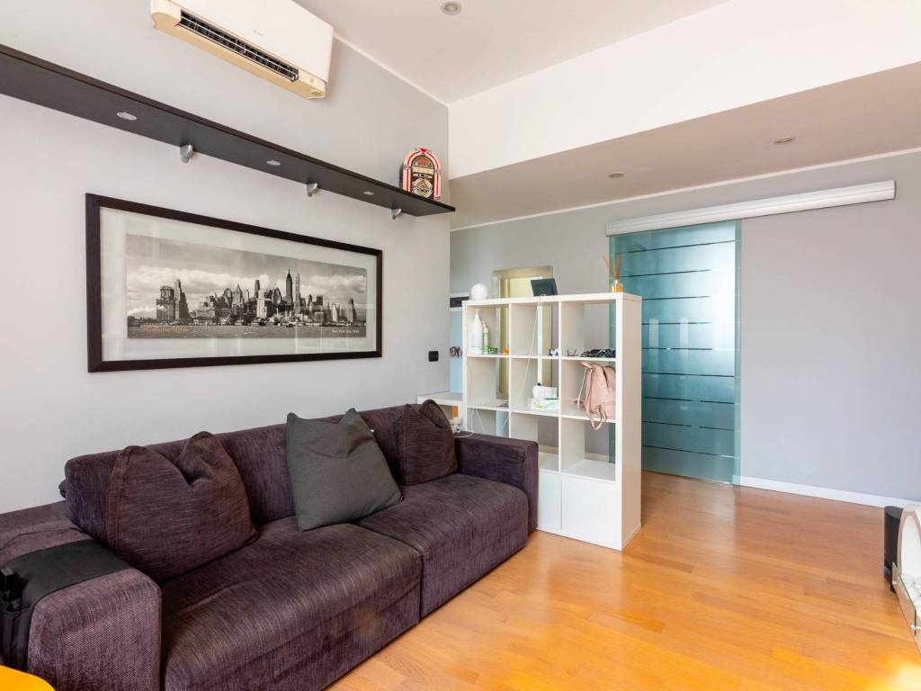 appartamento in vendita a Milano in zona Forlanini