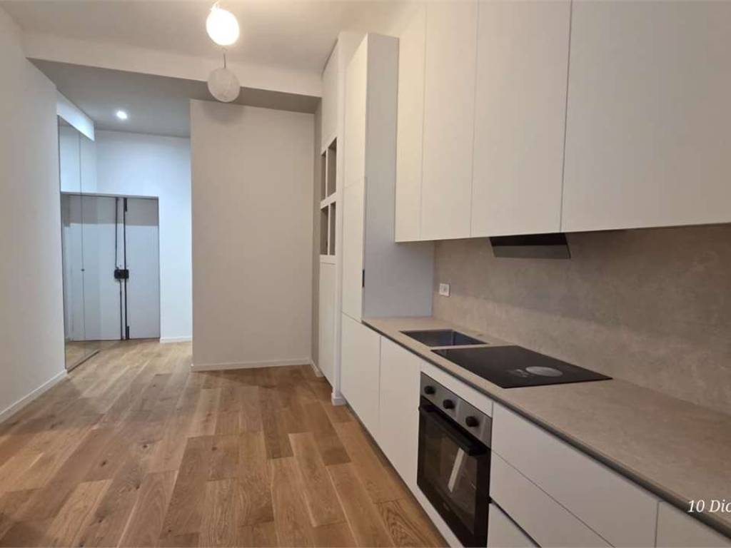 appartamento in vendita a Milano in zona Sempione