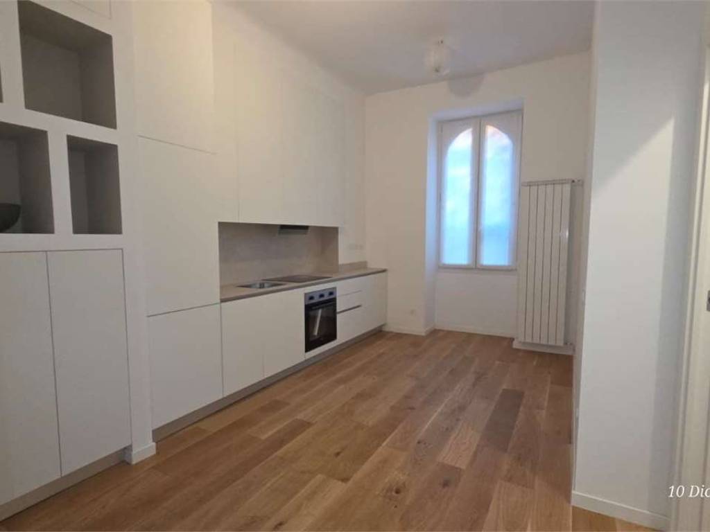 appartamento in vendita a Milano in zona Sempione