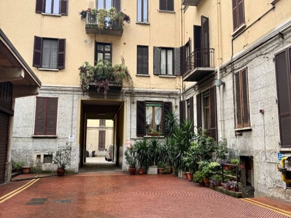 appartamento in vendita a Milano in zona Isola