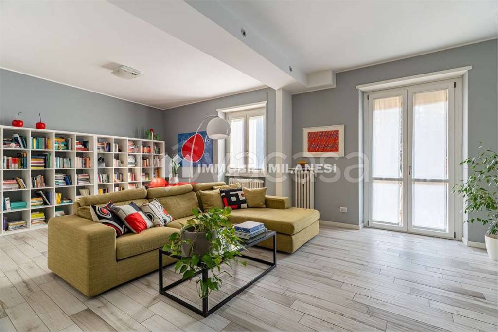 appartamento in vendita a Milano in zona QT8