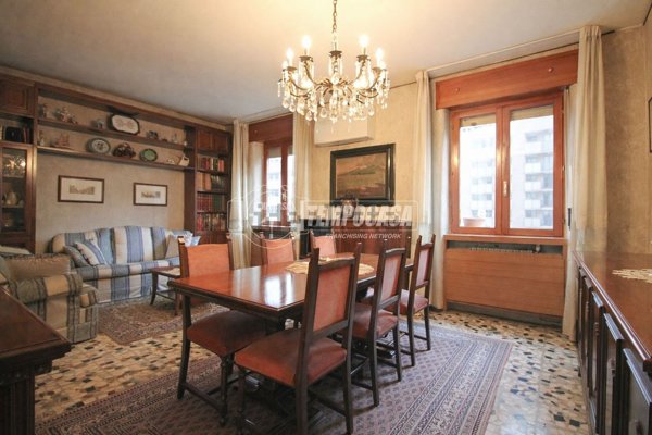 appartamento in vendita a Milano in zona Corvetto