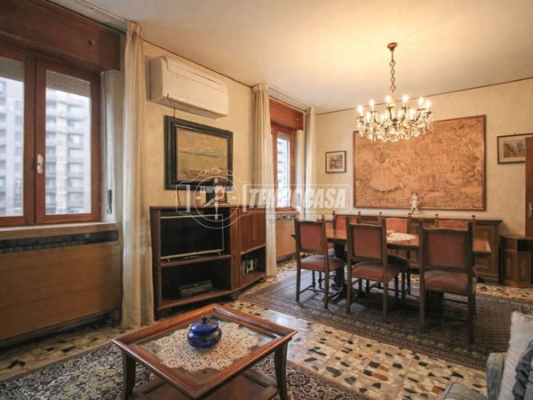 appartamento in vendita a Milano in zona Corvetto