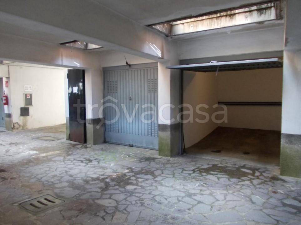 appartamento in vendita a Milano in zona Bocconi