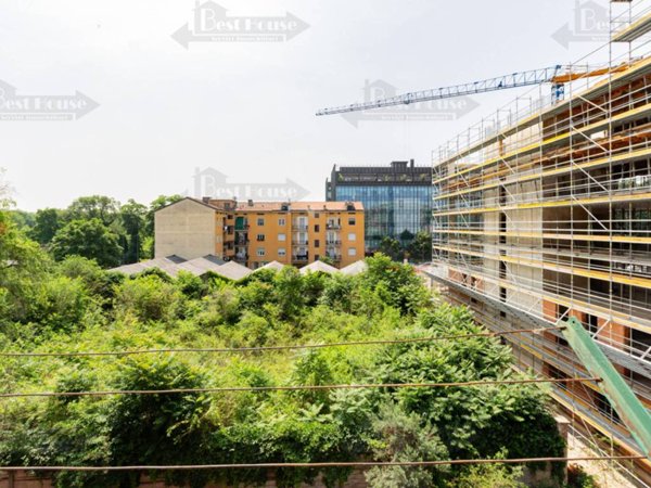 appartamento in vendita a Milano in zona Lambrate