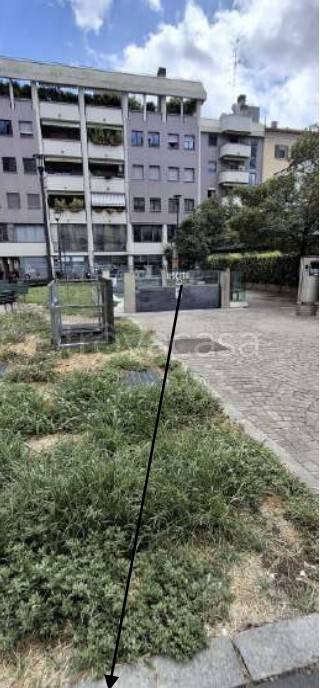 appartamento in vendita a Milano in zona Piazzale Lodi