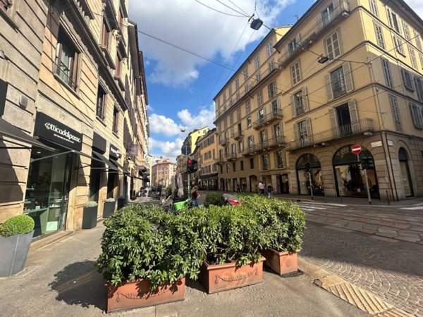 appartamento in vendita a Milano in zona Cadorna