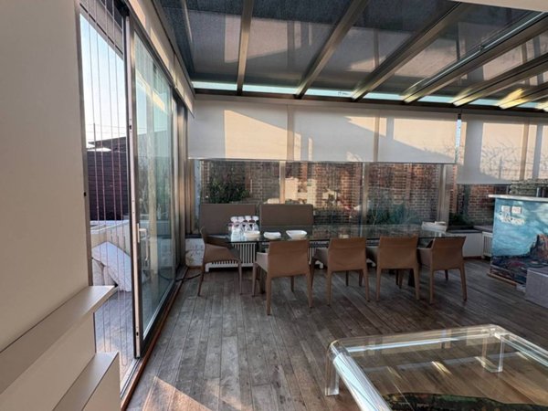 appartamento in vendita a Milano in zona Sempione