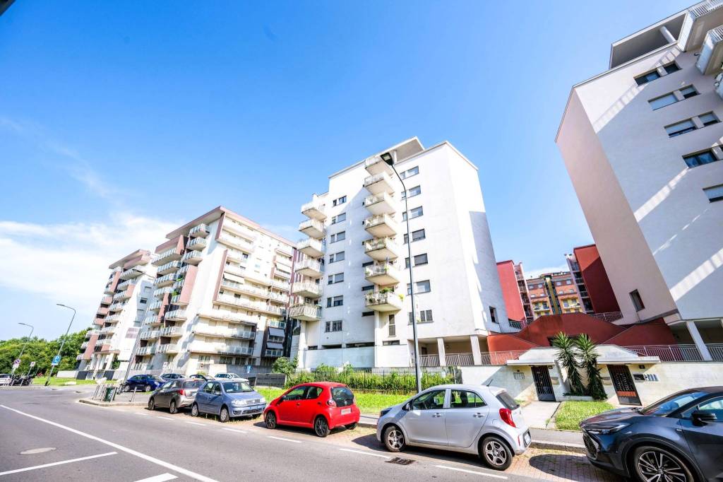 appartamento in vendita a Milano in zona Lambrate