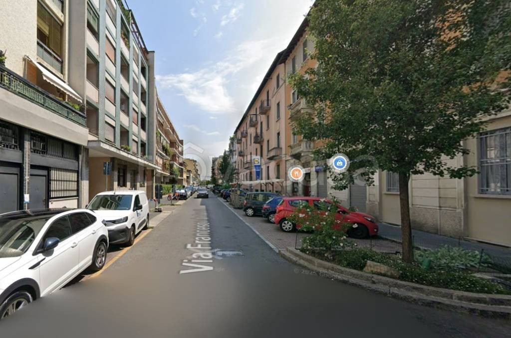 appartamento in vendita a Milano in zona Bocconi