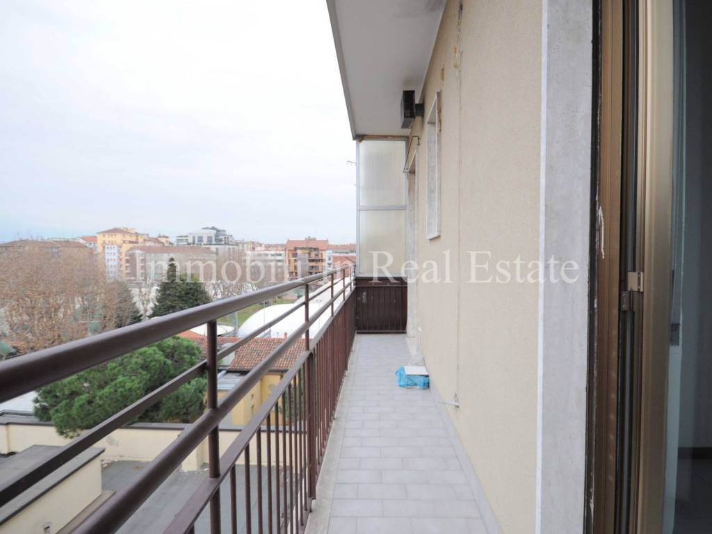 appartamento in vendita a Milano in zona Ghisolfa