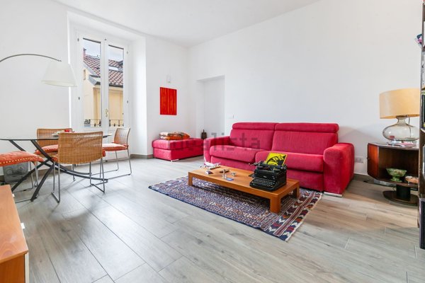 appartamento in vendita a Milano in zona Porta Genova