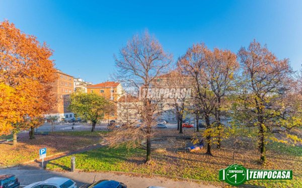 appartamento in vendita a Milano in zona Montalbino