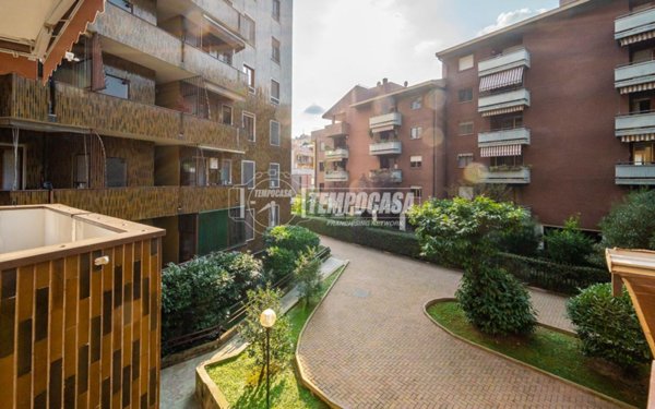 appartamento in vendita a Milano in zona Vigentino