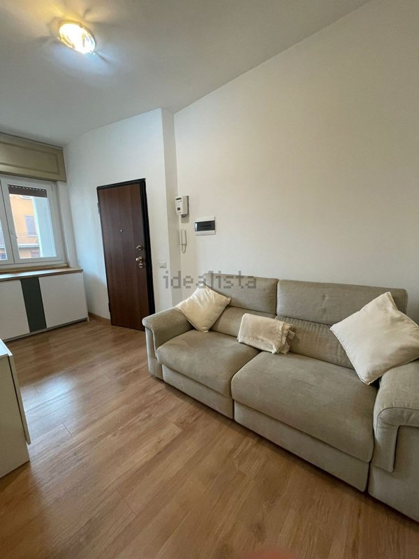 appartamento in vendita a Milano in zona Baggio