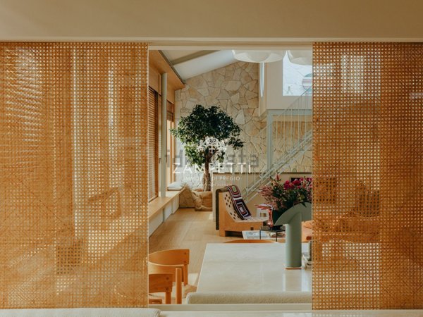 appartamento in vendita a Milano in zona Sant'Ambrogio