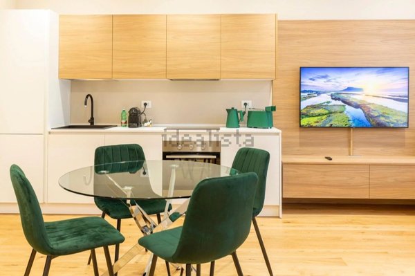 appartamento in vendita a Milano in zona Guastalla