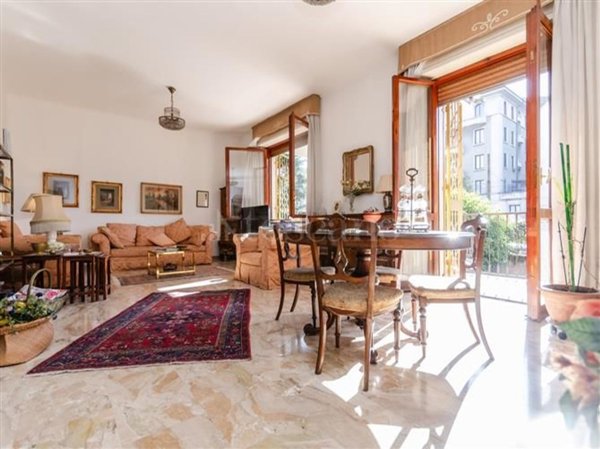 appartamento in vendita a Milano in zona Isola