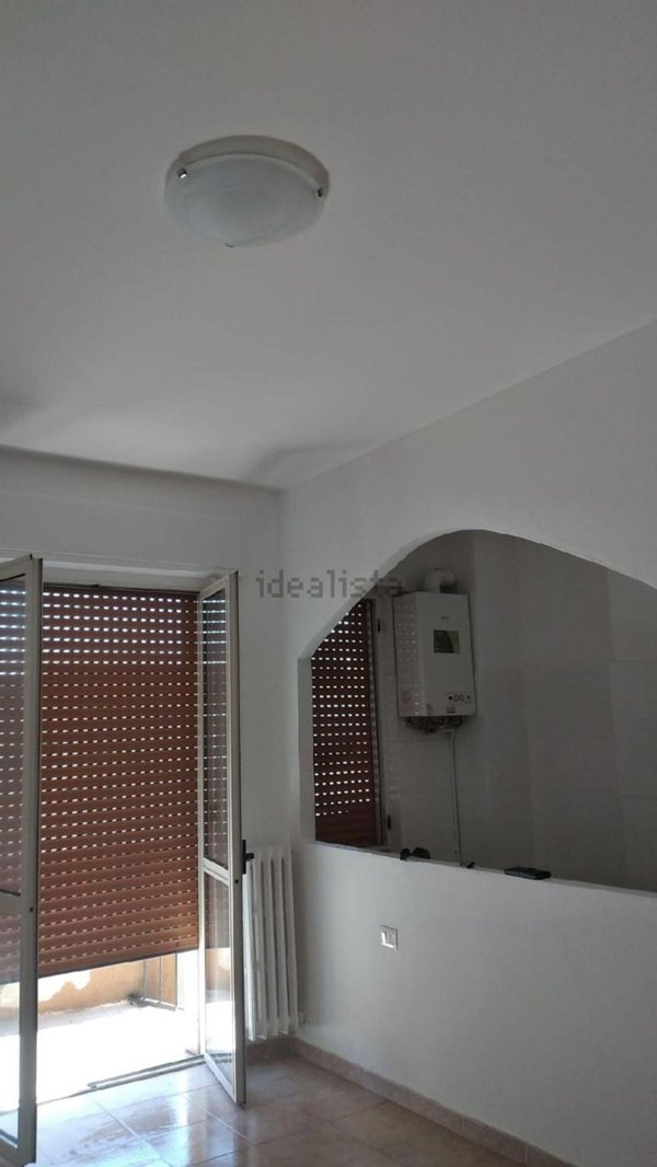 appartamento in vendita a Milano in zona Lorenteggio