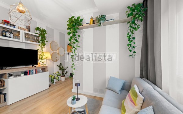 appartamento in vendita a Milano in zona Porta Vittoria