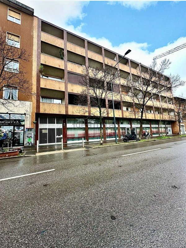 appartamento in vendita a Milano in zona Villapizzone