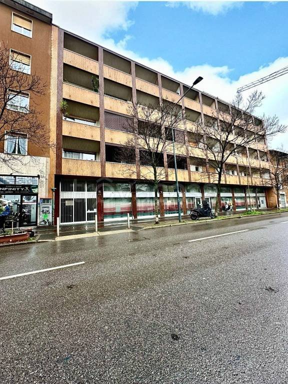 appartamento in vendita a Milano in zona Villapizzone