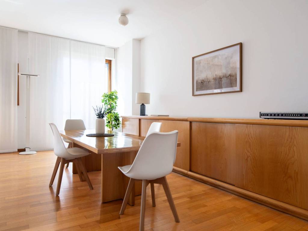 appartamento in vendita a Milano in zona Il Portello