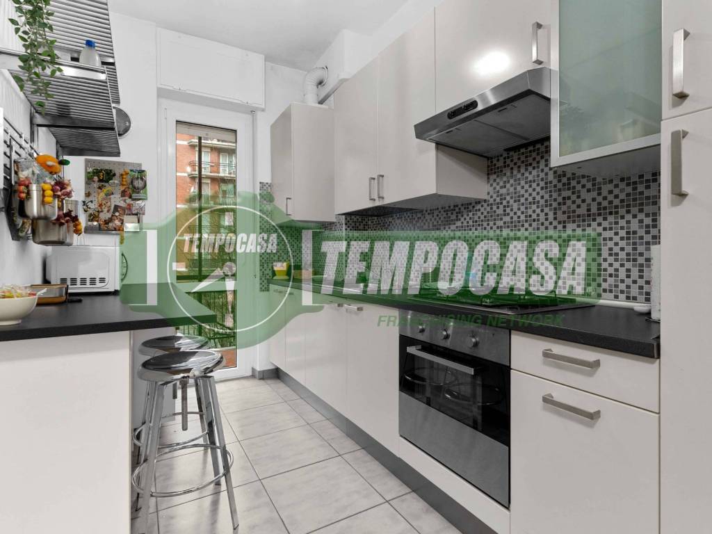 appartamento in vendita a Milano in zona Famagosta