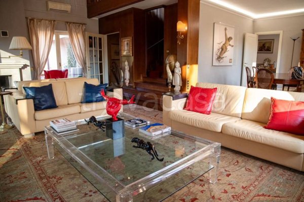 casa indipendente in vendita a Milano in zona Piazzale Lodi