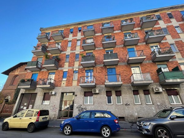appartamento in vendita a Milano in zona Stadera