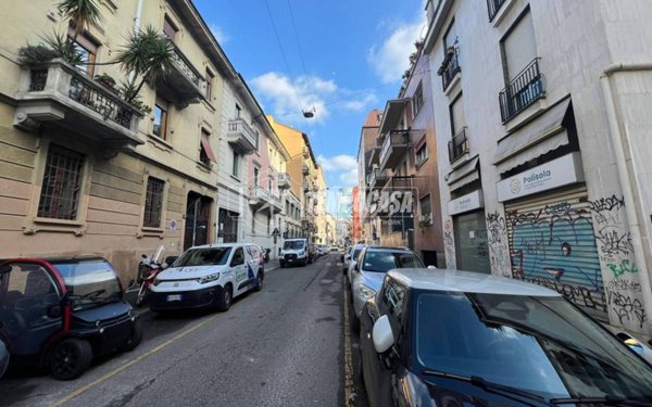 appartamento in vendita a Milano in zona Isola