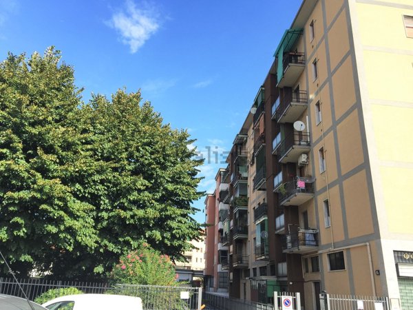 appartamento in vendita a Milano in zona Quarto Oggiaro