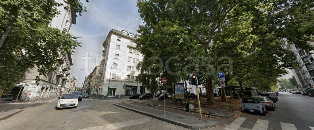 appartamento in vendita a Milano in zona Sempione