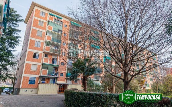 appartamento in vendita a Milano in zona Quartiere degli Olmi