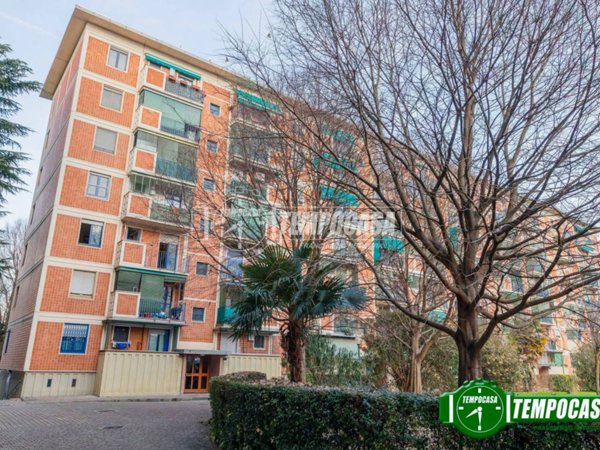 appartamento in vendita a Milano in zona Quartiere degli Olmi