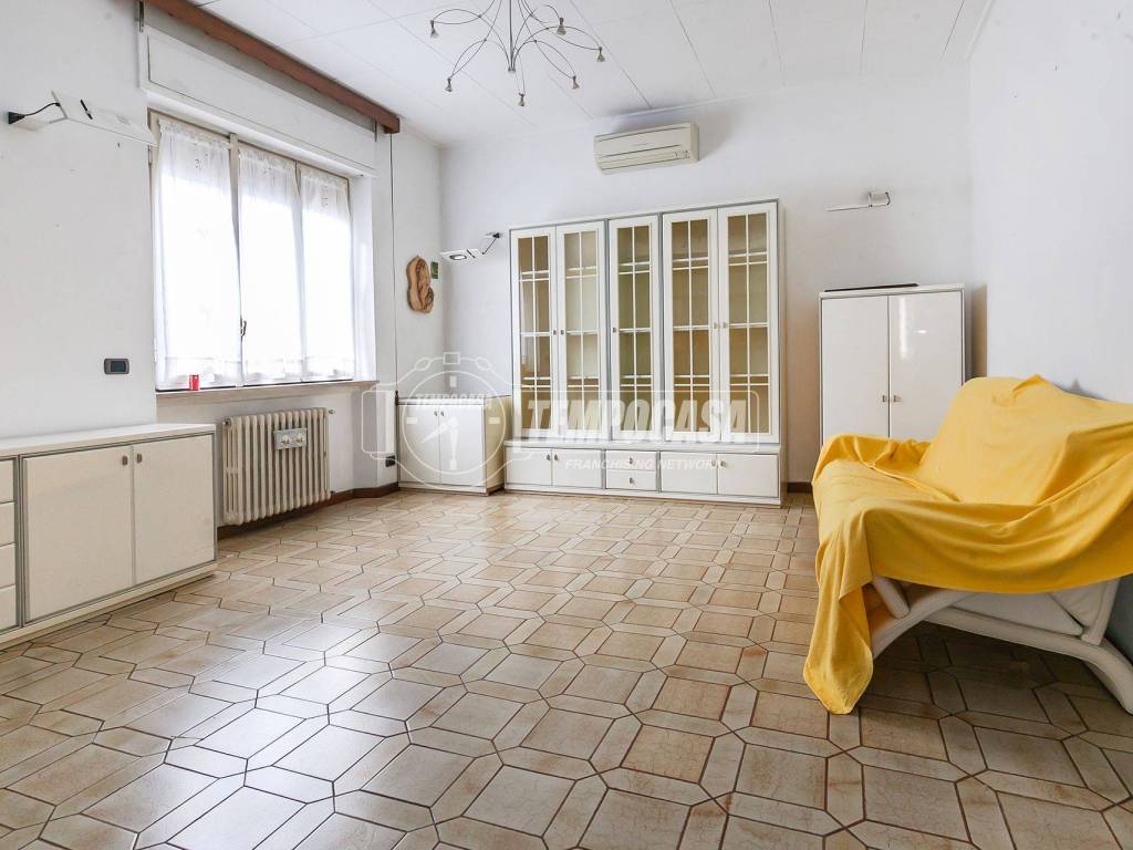 appartamento in vendita a Milano in zona Dergano