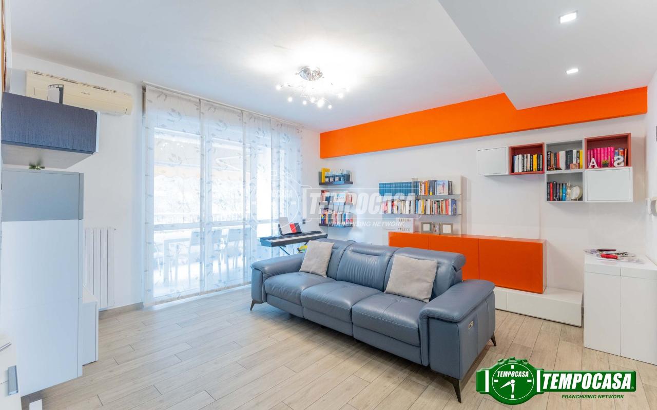 appartamento in vendita a Milano in zona Quarto Oggiaro