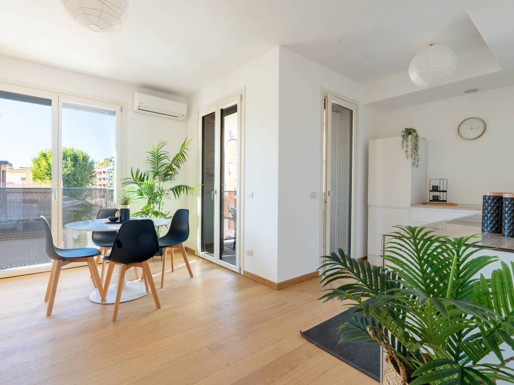 appartamento in vendita a Milano in zona Maggiolina