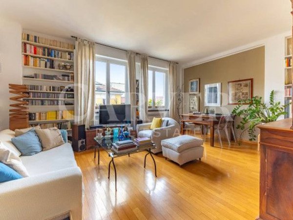 appartamento in vendita a Milano in zona Parco Solari