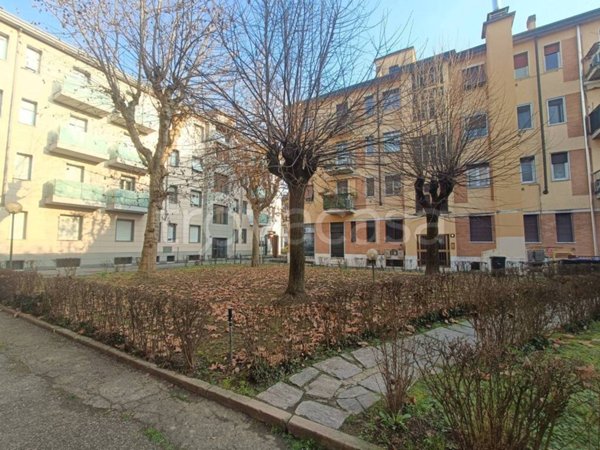appartamento in vendita a Milano in zona Quinto Romano