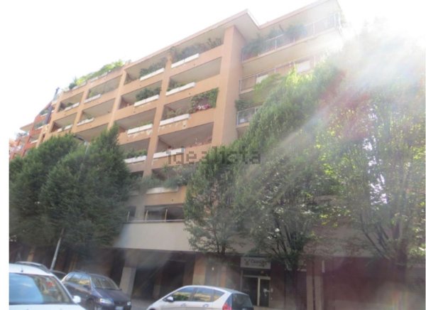 appartamento in vendita a Milano in zona Crescenzago