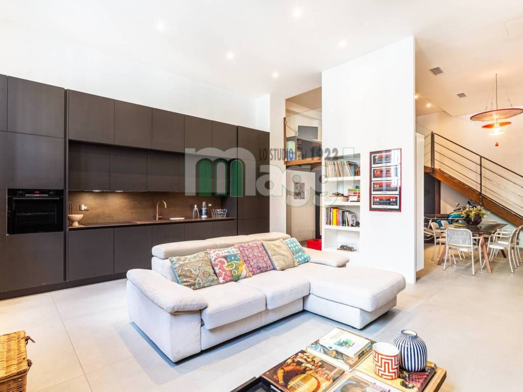 appartamento in vendita a Milano in zona Morivione