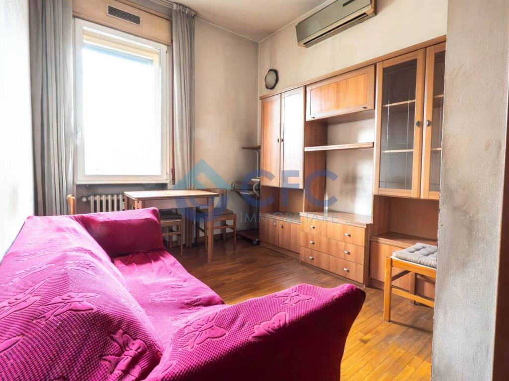 appartamento in vendita a Milano in zona Adriano