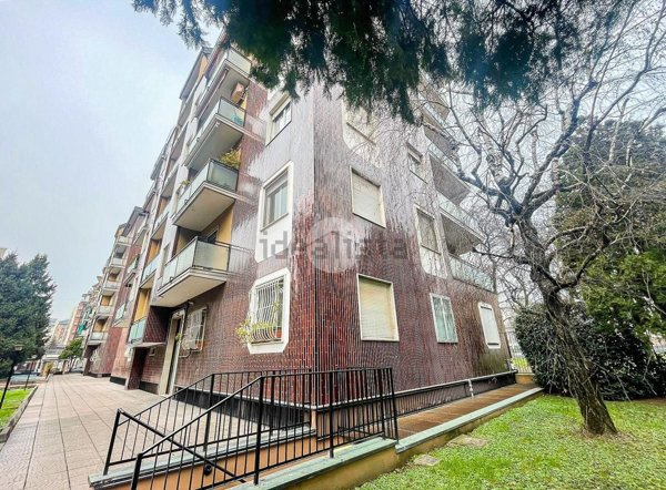 appartamento in vendita a Milano in zona Affori