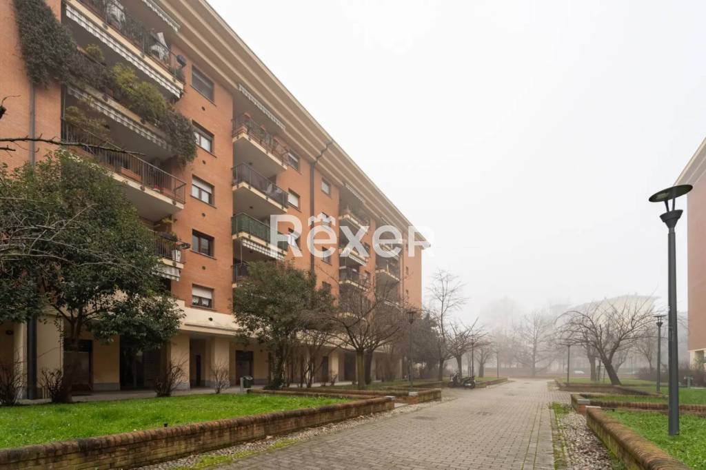 appartamento in vendita a Milano in zona Gallaratese